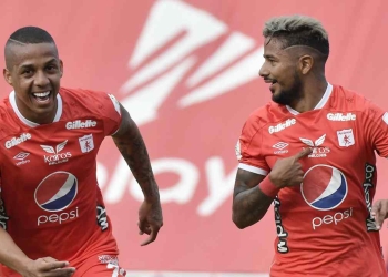El reclamo de Jeison Lucumí a Yesus Cabrera en el partido vs. Pereira.