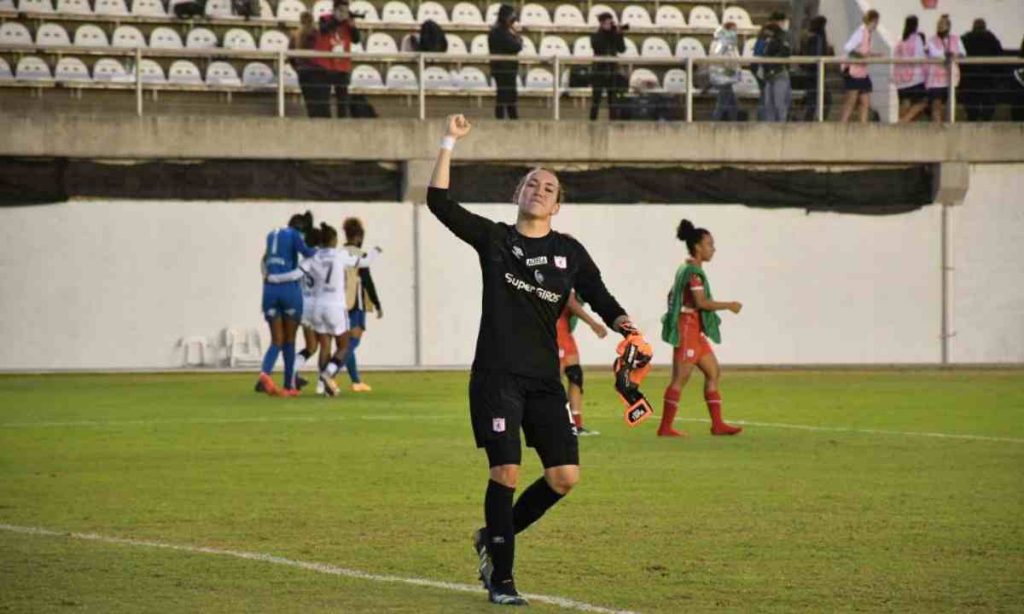 El terrible 'blooper' de Katherine Tapia en la final de la Copa Libertadores