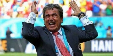 Entre lágrimas, Jorge Luis Pinto se defendió en el juicio que hay por su salida de Costa Rica