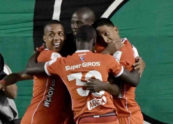 Está entre retirarse en América de Cali o jugar en Atlético Nacional