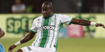 ¡Le dijo de todo! Los roces de Geisson Perea con los delanteros de Guaraní