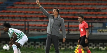 ¿Guimaraes sacó a Jarlan Barrera para protegerlo?