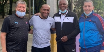 ¡El encuentro del Bolillo con un ídolo del Poderoso, antes del clásico!