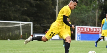 ¡Ojo! Un jugador del DIM está a punto de su quinta amarilla