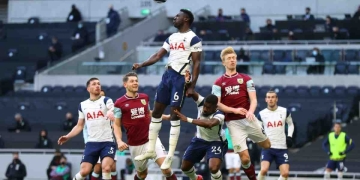 Mourinho elogió a Dávinson Sánchez por su desacatada actuación con Tottenham ante Burnley