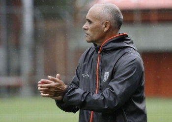 Oficial: José Arastey deja de ser técnico del Envigado FC
