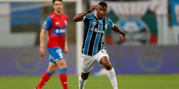 Otro cambio de equipo para Luis Manuel Orejuela en Brasil