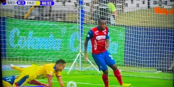 Increíble gol con la mano validado de Ray Vanegas con Deportivo Pasto al DIM