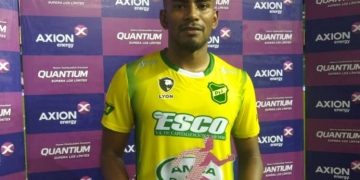 Raúl Loaiza, figura de la cancha con Defensa y Justicia