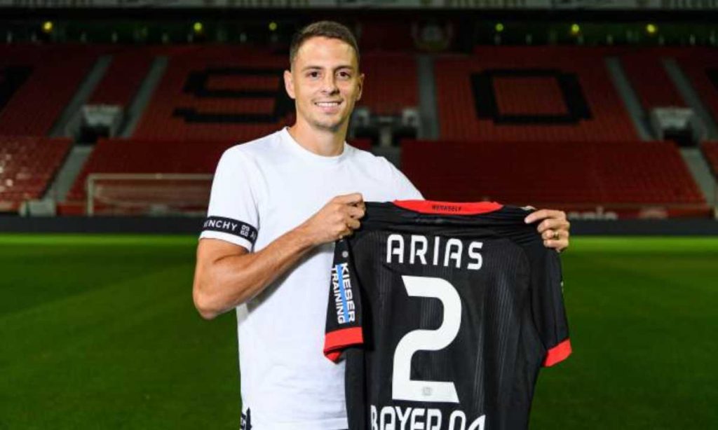 Santiago Arias y las 3 opciones que tiene para salir del Bayer Leverkusen