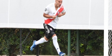 ¿Quién es Flabián Londoño Bedoya, el colombiano de River que así marca frente a Gallardo?