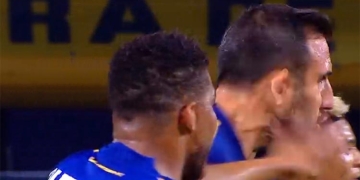 ¿¡Golpe de Frank Fabra a un compañero en partido de Boca!?