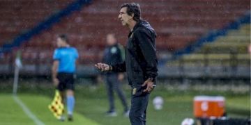 Gustavo Costas sobre la derrota ante Atlético Nacional: "Juegan muy bien, son favoritos"