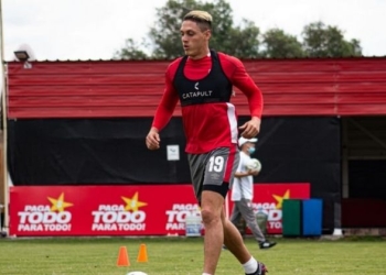 Novedades en los convocados de Santa Fe para enfrentar a Once Caldas
