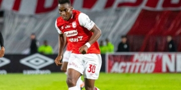 Dairon Mosquera, cerca de llegar a un grande internacional