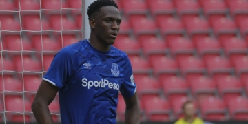 ¿Se va o se queda Yerry Mina en Everton?