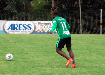 Déinner Quiñones, Atlético Nacional, Club Libertad, Copa Libertadores 2021