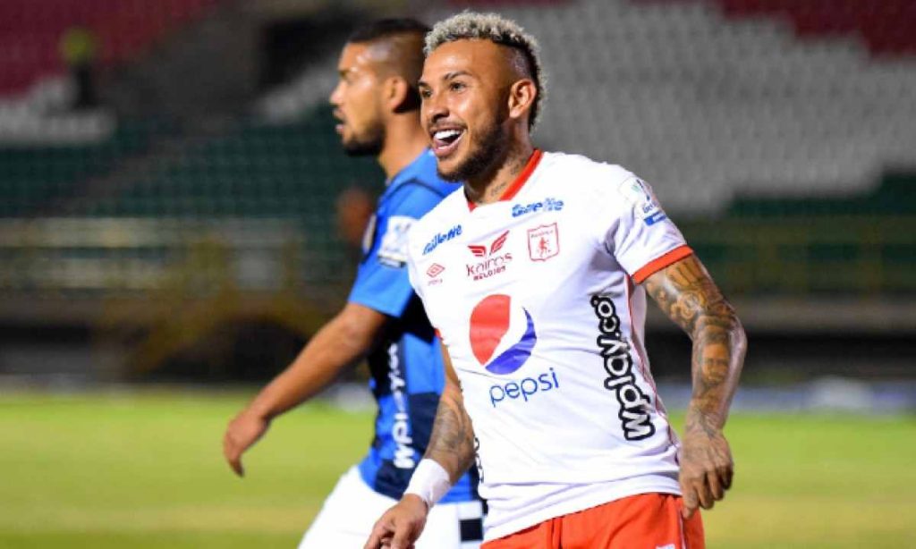 Duván Vergara y el motivo por el que juega por derecha con Juan Cruz Real