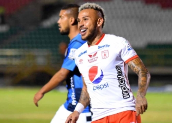Duván Vergara y el motivo por el que juega por derecha con Juan Cruz Real
