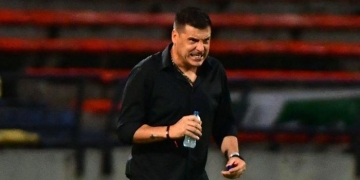 Juan Cruz su buena relación con la hinchada del América