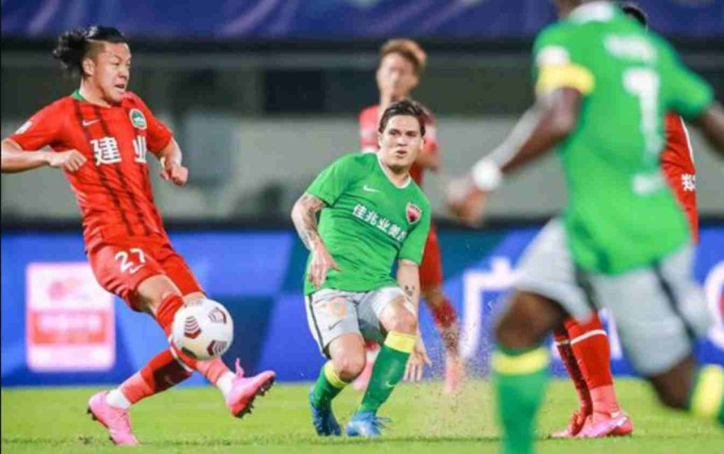 Juan Fernando Quintero hizo 2 asistencias en su debut oficial con el Shenzhen