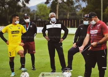 Pacho Maturana visitó primer entrenamiento de DIM como directivo
