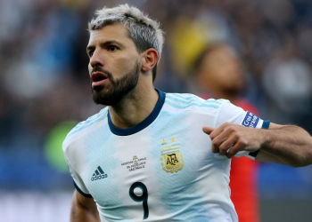 El Kun Agüero contestó preguntas y habló de Colombia
