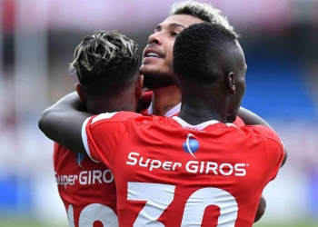 Posible formación titular de América de Cali para enfrentar a La Guaira en Bolivia