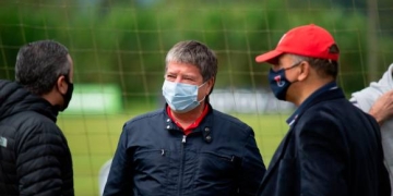 Oficial: DIM confirma que el 'Bolillo' Gómez salió positivo para Covid-19 y presenta síntomas