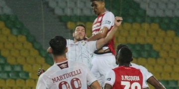 Las críticas a Jorge Ramos por parte de los hinchas de Santa Fe