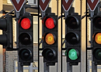 ¿De dónde vino la idea de los colores en los semáforos?