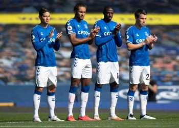 ¡Renovación total! La larga lista de los jugadores que saldrían de Everton a mitad de año