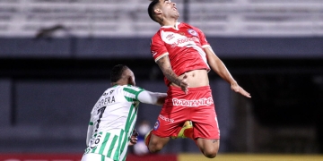 ¿Cómo está el historial de Atlético Nacional contra Argentinos Juniors?