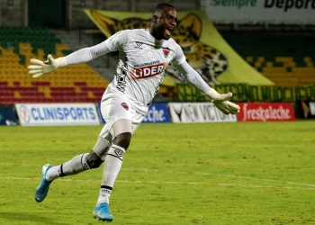 Carlos Mosquera, que sonó en Nacional, se va para Bolivia