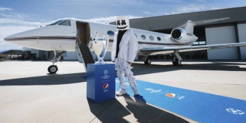 DJ Marshmello estará en la final de la Champions League