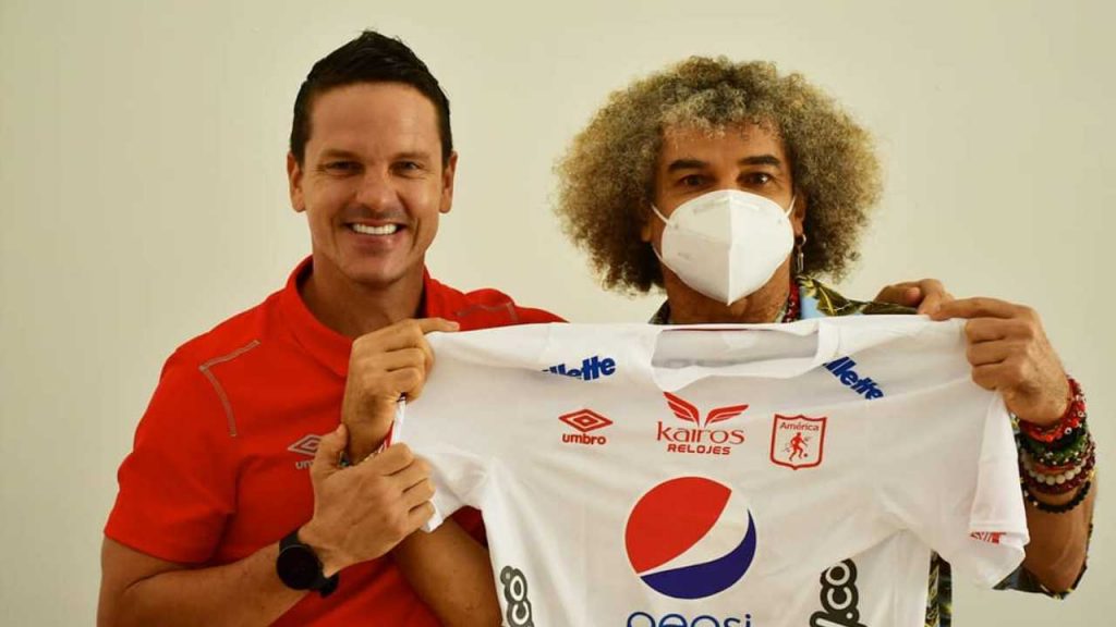 El 'Pibe' Valderrama y su visita al plantel del América de Cali en Barranquilla