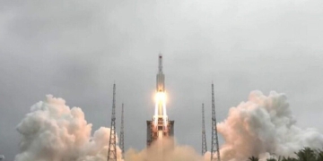 El cohete chino que podría impactar la tierra en los próximos días