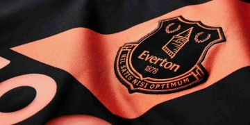 Everton estrena camiseta visitante hummel, 2021/2022