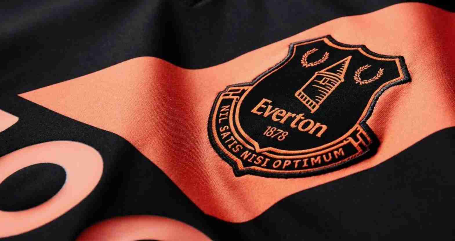 Everton estrena camiseta visitante hummel, 2021/2022