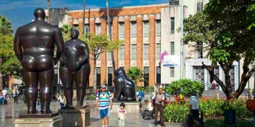 ¿Hay pico y cédula en Medellín para el lunes 3 de mayo?