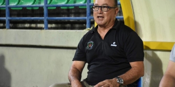 Envigado ya tiene DT: José Alberto Suárez asumió el banco Naranja