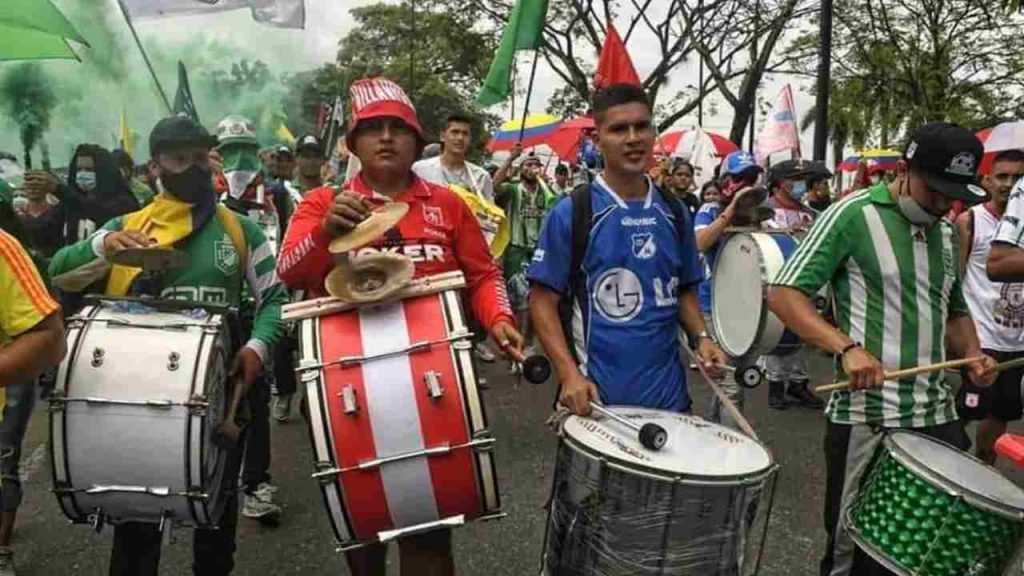 Las barras de varios equipos se unieron en Villavicencio