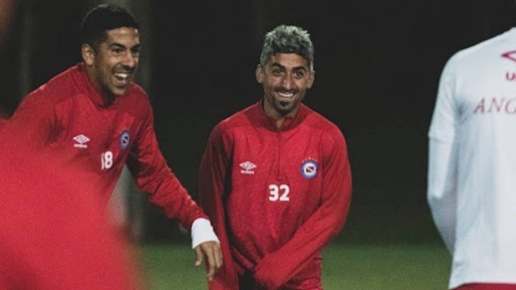 Matías Pisano sigue sin sumar ni un solo minuto en la Libertadores con Argentinos Jrs.