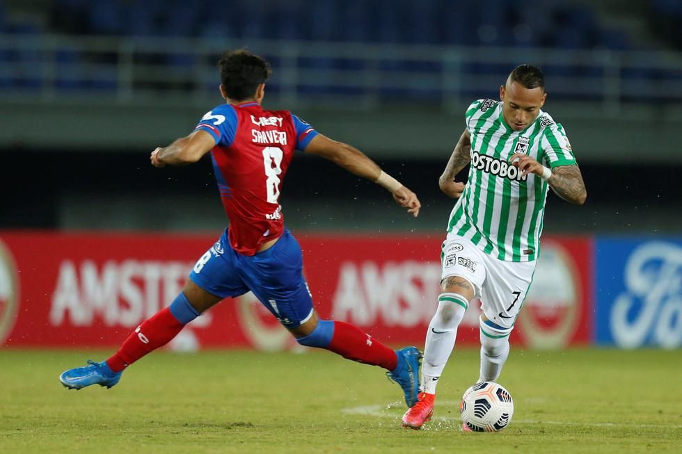 ¿Cuál es el historial de Atlético Nacional enfrentándose a la Universidad Católica?