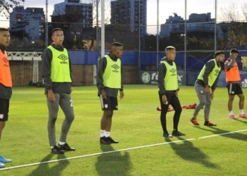 Santa Fe no escapó a la maldición de entrenar en la sede de Boca antes del vs. River