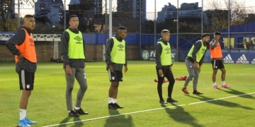 Santa Fe no escapó a la maldición de entrenar en la sede de Boca antes del vs. River
