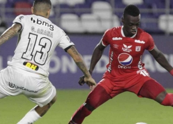 Un equipo de Champions League y dos de Premier League quieren a Santiago Moreno