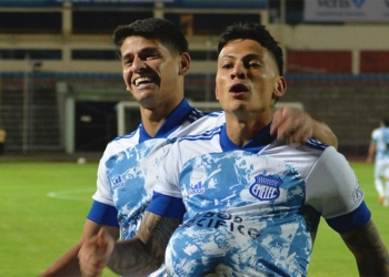 Nacional, fuera. Lo que se dice del DIM y Alexis Zapata para 2023