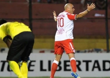 Santa Fe y su gran antecedente jugando en el estadio La Nueva Olla, de Asunción