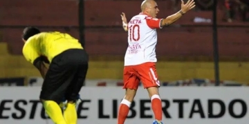 Santa Fe y su gran antecedente jugando en el estadio La Nueva Olla, de Asunción
